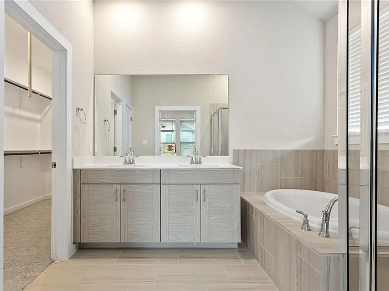 216 Upland Dr — Photo 21