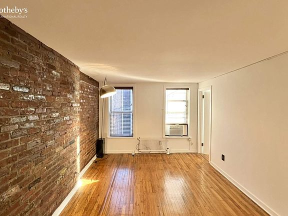 4th image of 224 E 18th St APT 4B