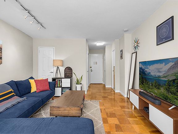 2nd image of 225 E 36th St APT 4H