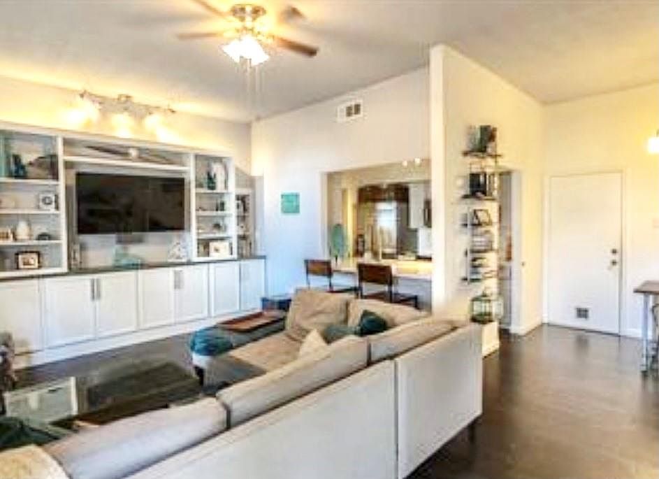 1st image of 2919 Shelby Ave