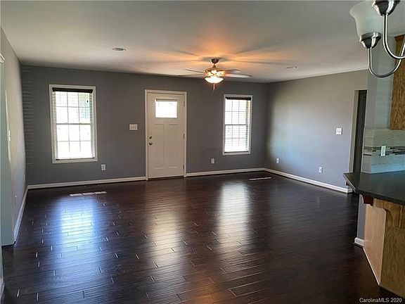 5th image of 141 Westover Dr
