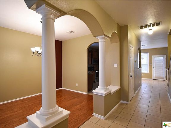 3rd image of 4702 Lookout Mountain Ln
