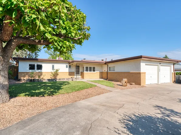 1109 Kentucky St NE, Albuquerque, NM 87110