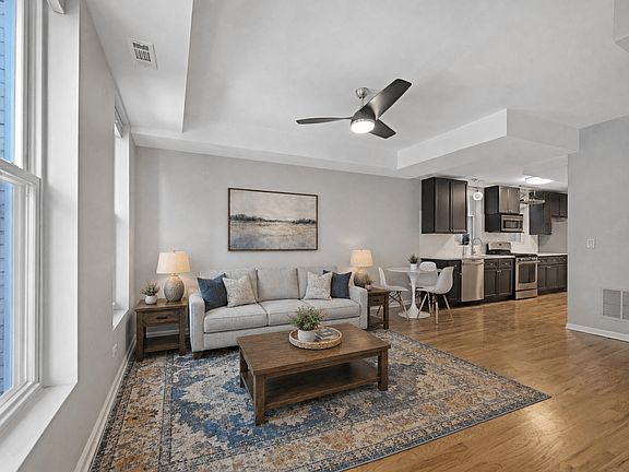 2nd image of 1427 W Superior St APT 2F