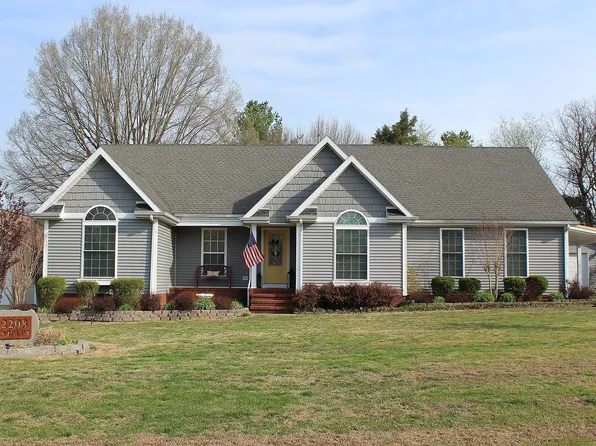 2208 Carol Dr, Murray, KY 42071
