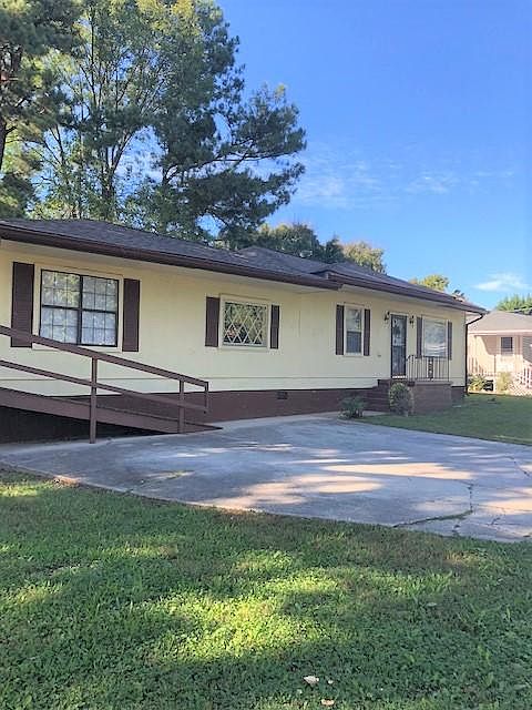 1st image of 2505 Woodlawn Ave NW