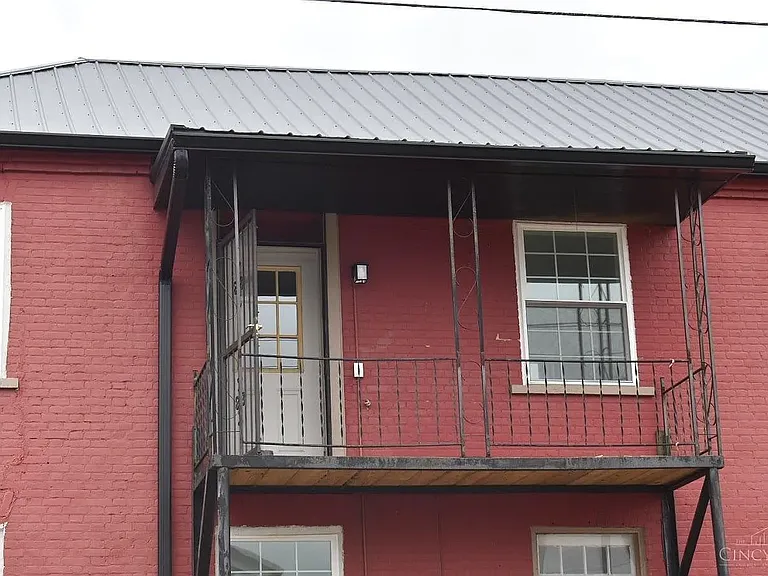 302 W Main St #4 — Photo 6