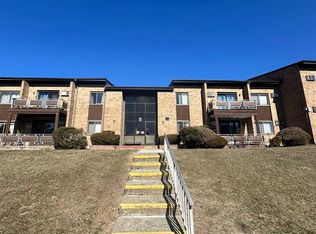 5 Charles Ln APT 2C, Pomona, NY 10970