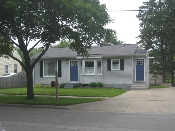 3415 Oriole Ave SW, Wyoming, MI 49509
