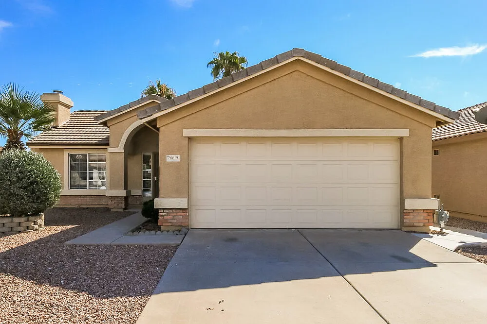 3 bed, 2.0 bath, 1245 sqft, $2,025 — Photo 1