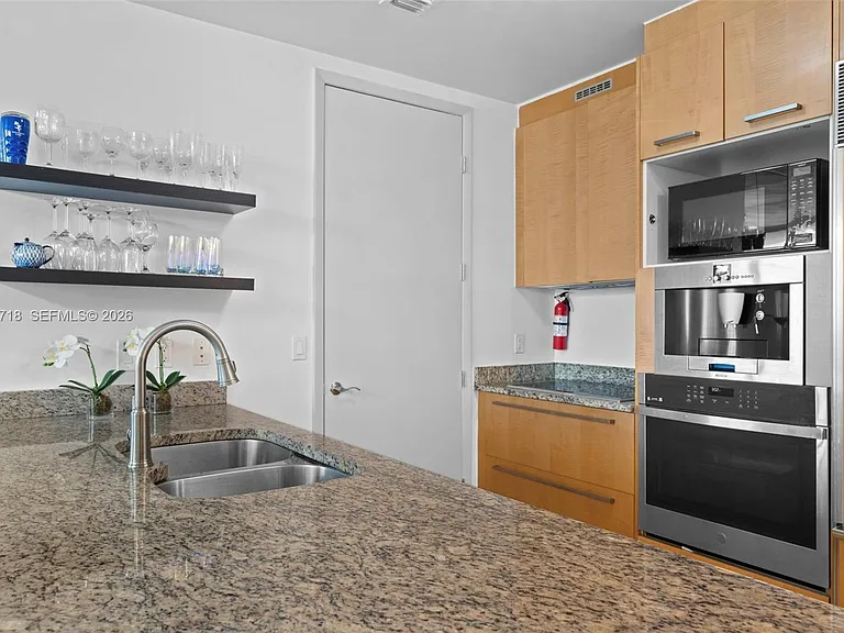 15901 Collins Ave #1502 — Photo 5