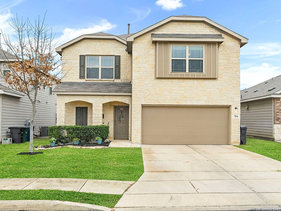 1st image of 754 Pelican Bch