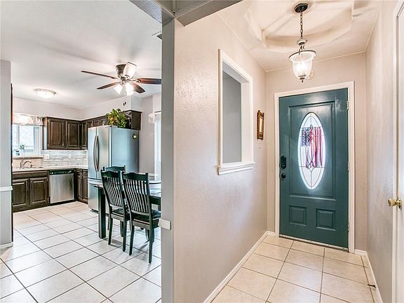 3rd image of 4520 Crowley Dr