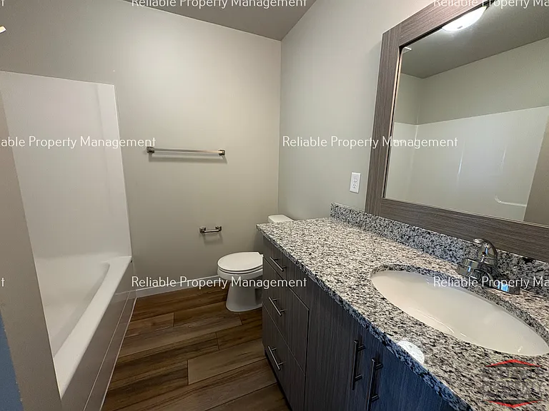 2015 Lawrence Ln #504 — Photo 17