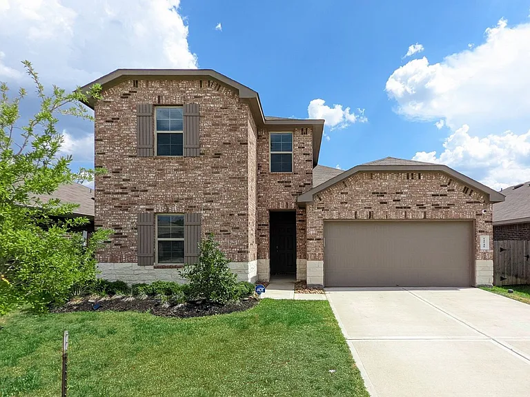 14541 Montclair Way — Photo 1