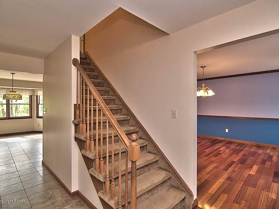 4th image of 247 Krystal Ct