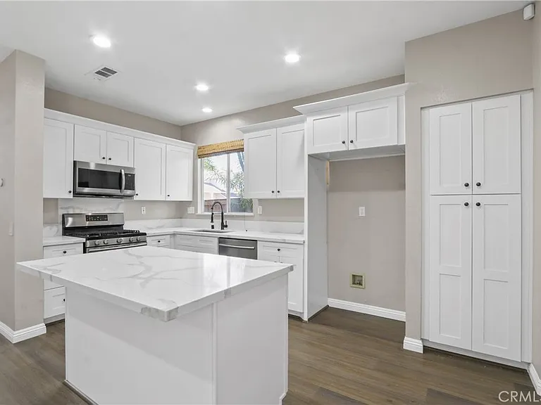 16171 Woodrow Ct — Photo 6
