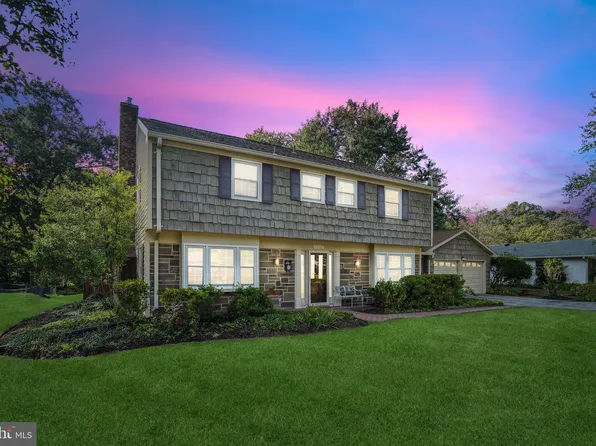 12604 Silverbirch Ln, Laurel, MD 20708