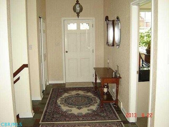 5th image of 130 Louise Dr
