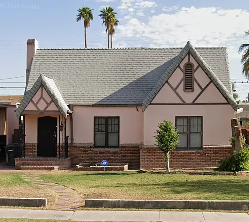 580 Sandalwood Dr Photo 1