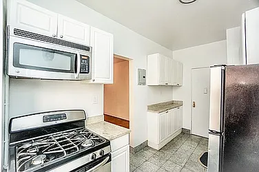 Rented by Bruma Realty LLC