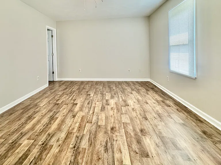 2906 Cara Ct — Photo 9