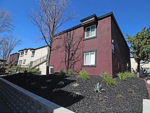 3rd image of 5050 Walnut Ave #121