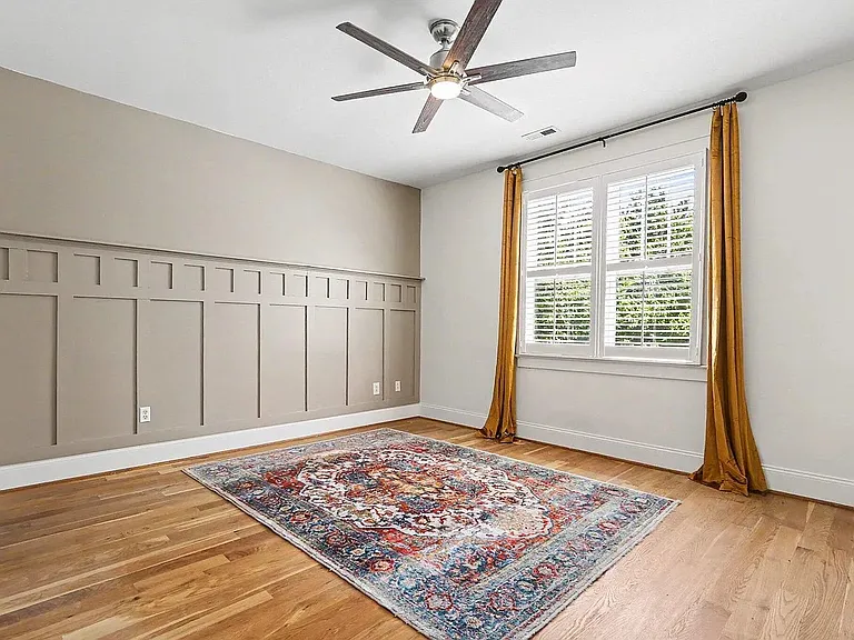 3426 Falls River Ave — Photo 15