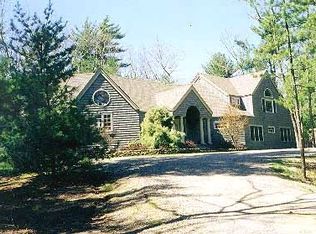 4 Old Pine Dr, East Hampton, NY 11937