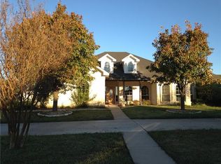 501 Emma St, Grandview, TX 76050