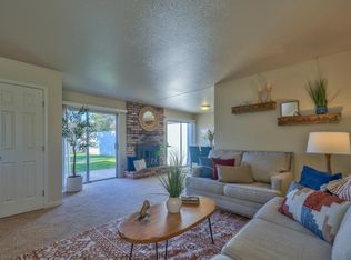 1045 Sherman Dr, Salinas, CA 93907