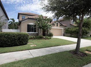 5572 Foxtail Palm Ln, Sarasota, FL 34233