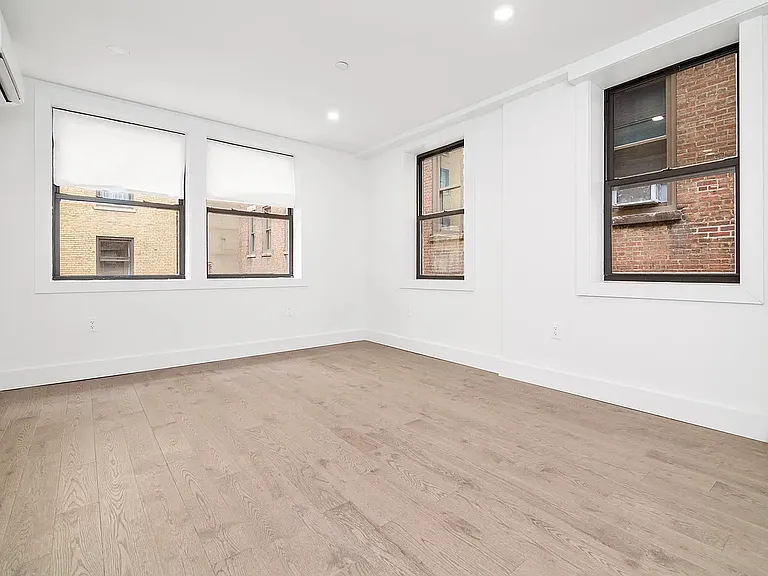 241 W 75th St #13A — Photo 3