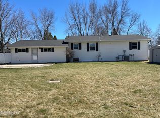 1119 20th St NE, Watertown, SD 57201