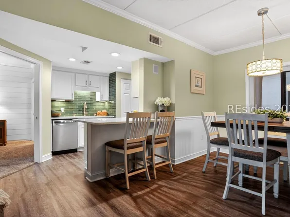 10 S Forest Beach Dr APT 120, Hilton Head Island, SC 29928