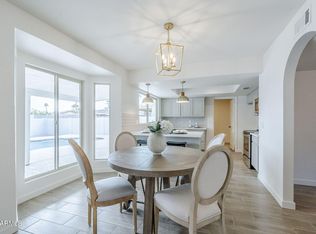 1915 W Nopal Cir, Mesa, AZ 85202