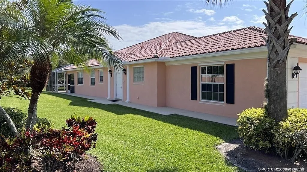 2 bed, 2.0 bath, 1526 sqft, $2,500 — Photo 2