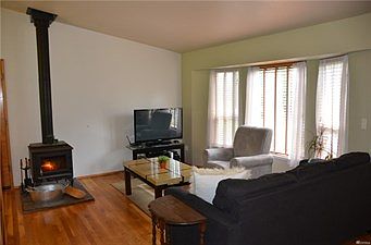 5th image of 1632 Poplar Ln