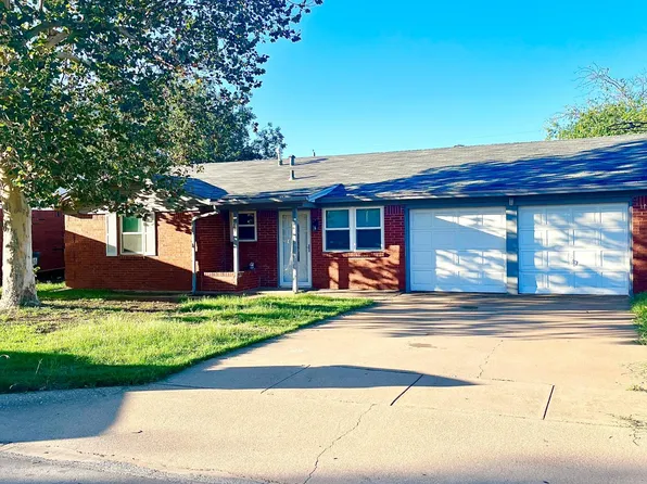 1107 W Louisa Ave, Iowa Park, TX 76367