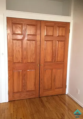 Rented by EXR | media 10