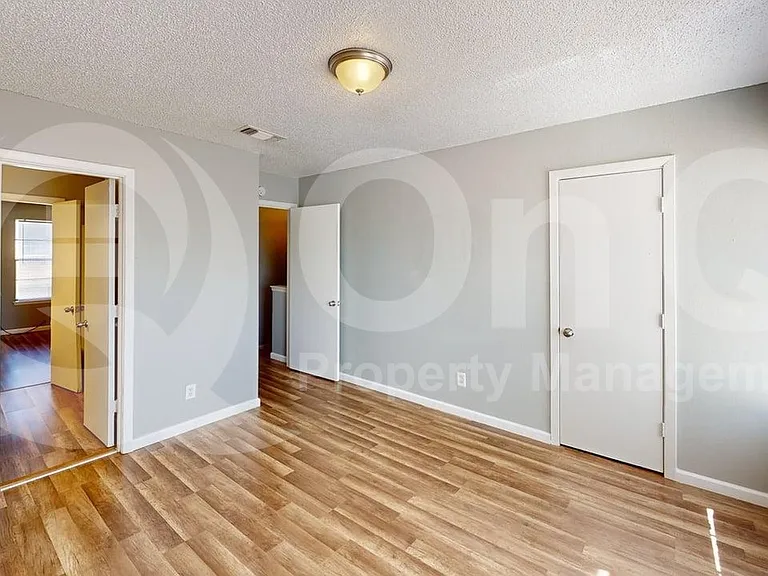 8108 Foxfire Ln #B — Photo 9