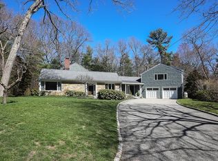 10 Howland Ln, Hingham, MA 02043