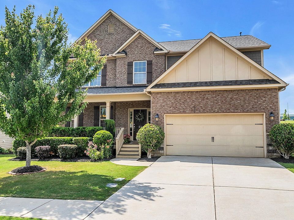 1st image of 31 Wood Hollow Cir