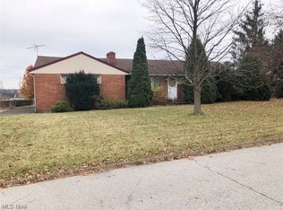 1305 32nd St NE, Canton, OH