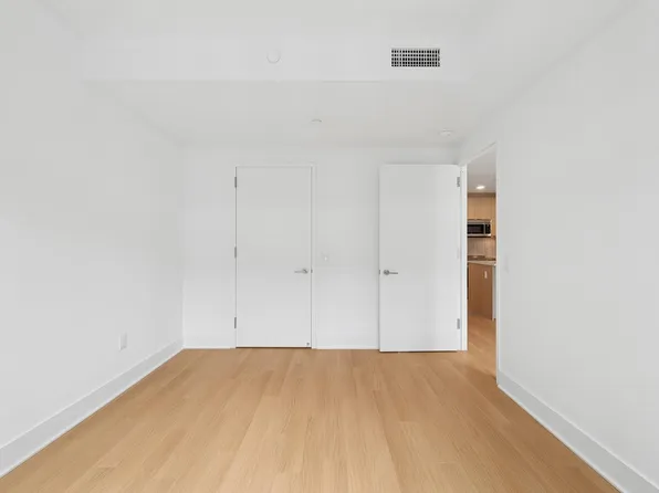 499 President Street image 13 of 35