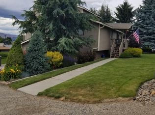 1103 3rd St SE, East Wenatchee, WA 98802