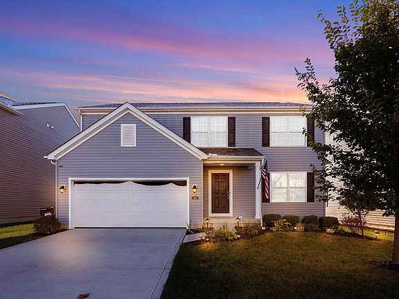 3rd image of 220 Salinger Dr