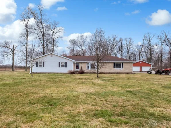 1020 N Hufford Rd, Casstown, OH 45312