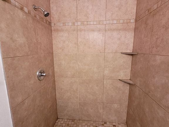 4th image of 2620 E 42nd Ave APT 11