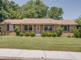 2958 Anderson Rd, Nashville, TN 37217